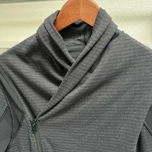 EUC Lululemon Bhakti yoga jacket